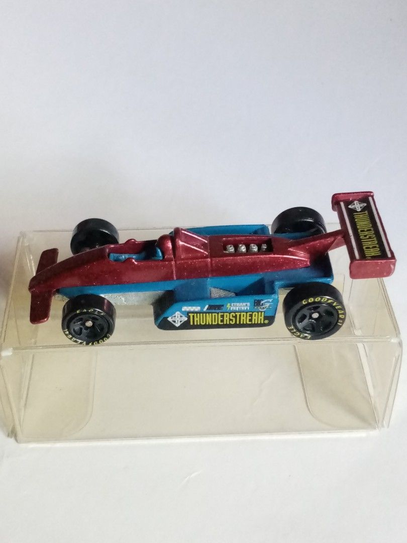 HotWheels Thunderstreak Vintage (Category: Vehicle & Diecast Models) located in San Pedro. Submitted by 0bennyfitus0 (Listing ID 1308146911, Image 2). Description: HotWheels Thunderstreak 1982 Casting. 1999 Release date. Vintage 24 years old. Displayed only. Never played. What you see is what you get..