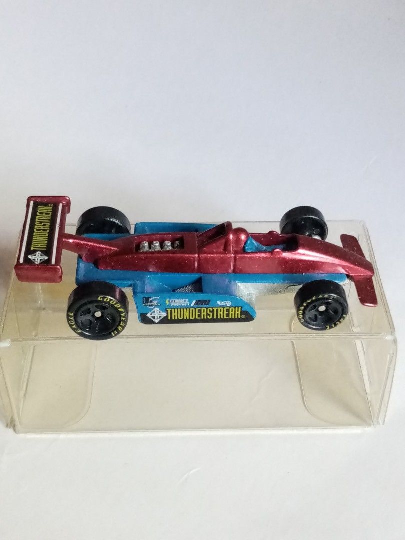 HotWheels Thunderstreak Vintage (Category: Vehicle & Diecast Models) located in San Pedro. Submitted by 0bennyfitus0 (Listing ID 1308146911, Image 1). Description: HotWheels Thunderstreak 1982 Casting. 1999 Release date. Vintage 24 years old. Displayed only. Never played. What you see is what you get..