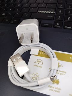 iPhone XS Max CHARGER ORIGINAL