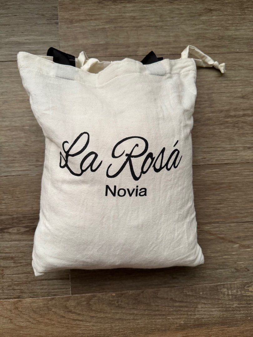 La Rosa Novia Bridal Robe (Category: Undergarments & Loungewear) located in Cainta. Submitted by maancachero (Listing ID 1308143826, Image 3). Description: .