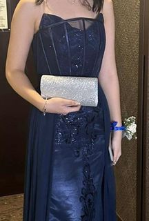 Navy blue prom gown