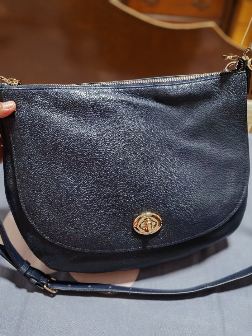 Original Preloved Coach The Turnlock Hobo Black Pebbled Leather Luxury Bags Wallets on Carousell
