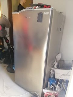panasonic refrigerator 7.6 cu ft.
