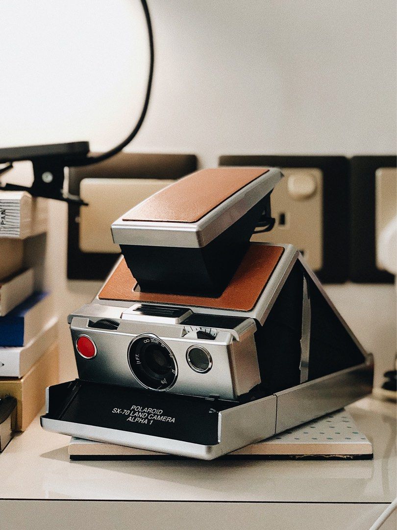 Polaroid SX-70 Land Camera Alpha 1 Tan w/Cowhide Leather Bag Case Untested AS-IS