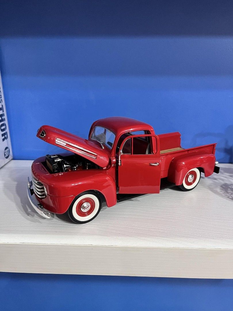 Modellini Auto D'epoca Scala 1:18, Collezione Roadlegends - Scegli Il Modello (Bburago, Maisto, Revell), Senza Scatola Originale