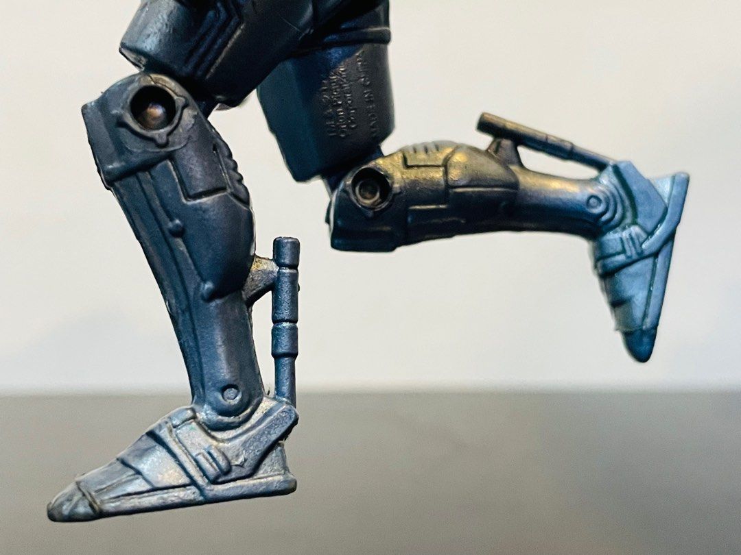 Robocop (Category: Action & Battle Toys) located in Makati City. Submitted by tomypom (Listing ID 1308136037, Image 3). Description: Authentic orion Robocop Still in good condition Articulated Wysiwyg Classic 90’s! 899 pesos only!.