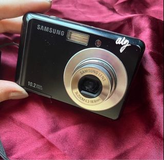 Samsung Digital Camera, Photography, Cameras on Carousell