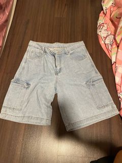 (Category: ) located in . Submitted by prettyinchanel (Listing ID 1308264909, Image 1). Description: .