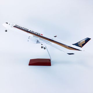 1:400 Scale Pushback truck GSE, Jetway for plane model. 3D printed ...