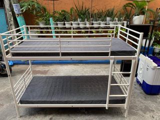 Single size double deck with 2 mattresses
