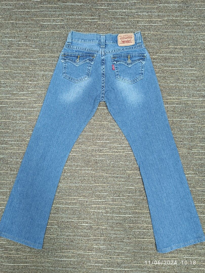 Size 30 Levi s ladies 542 low Flare Women s Fashion Bottoms Jeans Leggings on Carousell