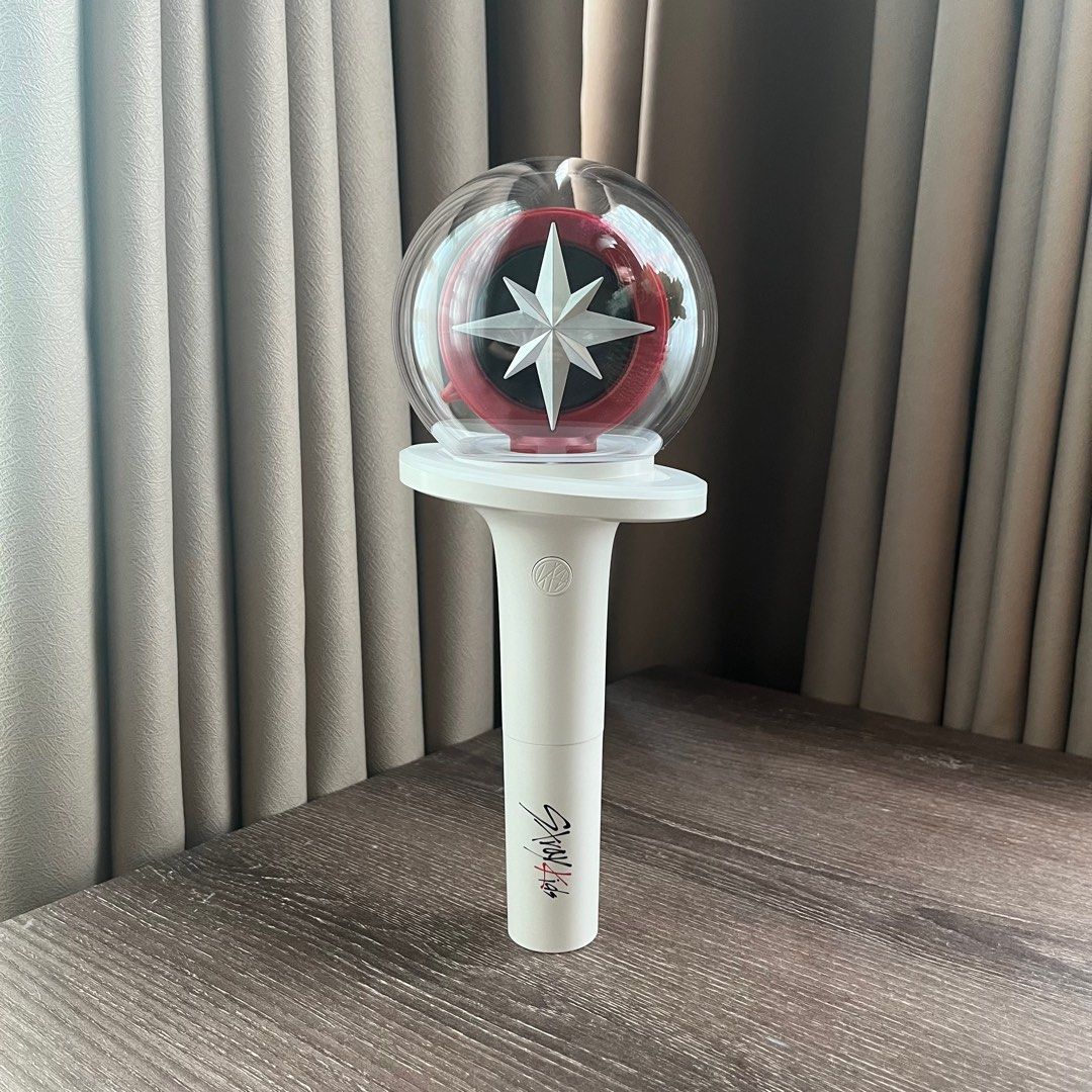 SKZ Stray Kids Lightstick Ver 2, Hobbies & Toys, Collectibles & Memorabilia, Fan Merchandise on