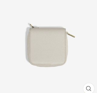 (Category: ) located in . Submitted by shopjollyy (Listing ID 1306143206, Image 1). Description: .