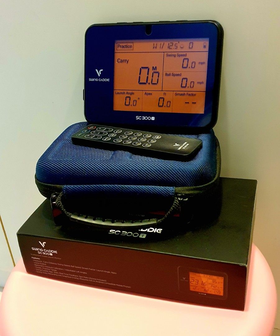 美品SWING CADDIE SC300i □美品・専用ポーチ付□ ボイスキャディ