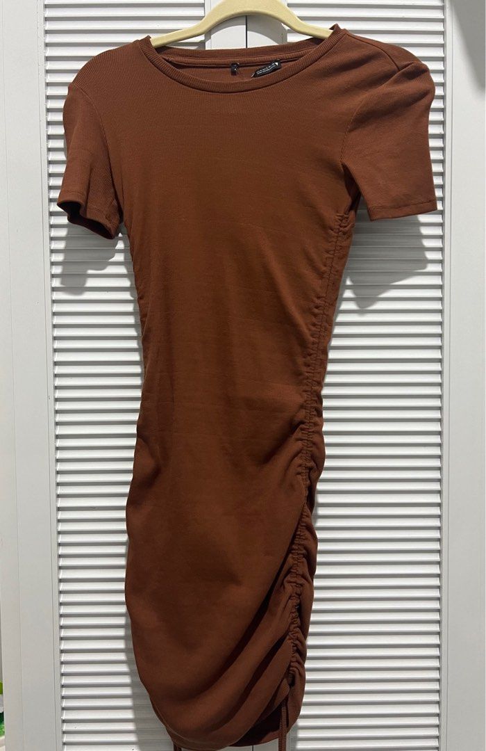 Zara Ruched Ribbed Dress, Women's Fashion, Dresses & Sets, Dresses on  Carousell