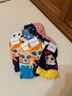 由 daisyeeeeee (刊登 ID 1308353937，圖片 1) 提交，位於 的 (類別：)，說明：。