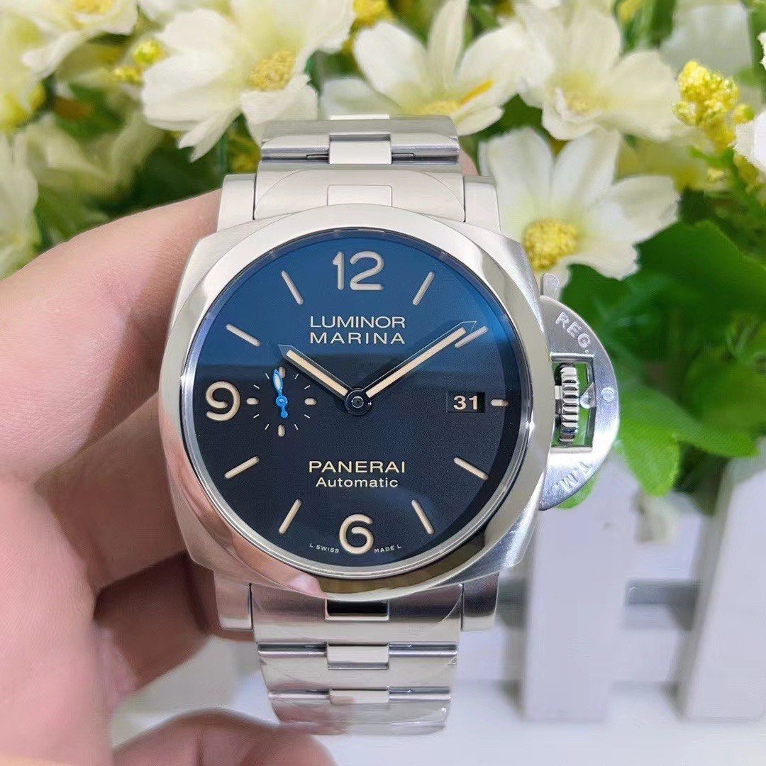 2017 Panerai pam723