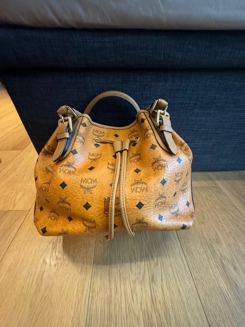 Mcm visetos bucket bag store