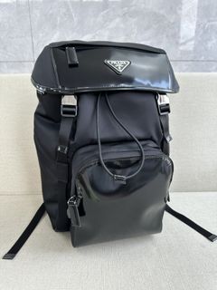 (Category: ) located in . Submitted by luxurycloset.shop (Listing ID 1308441227, Image 1). Description: .