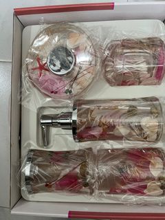 (Category: ) located in . Submitted by hoyakerri (Listing ID 1308352489, Image 1). Description: .