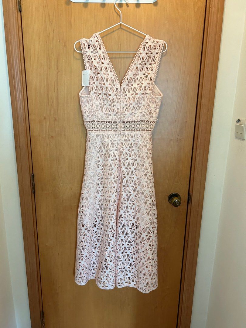 a line midi dress with short sleeves Maggy London Midi Dress