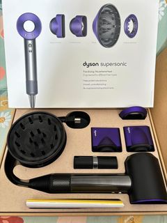 BRAND NEW Dyson Supersonic (Black/Purple)