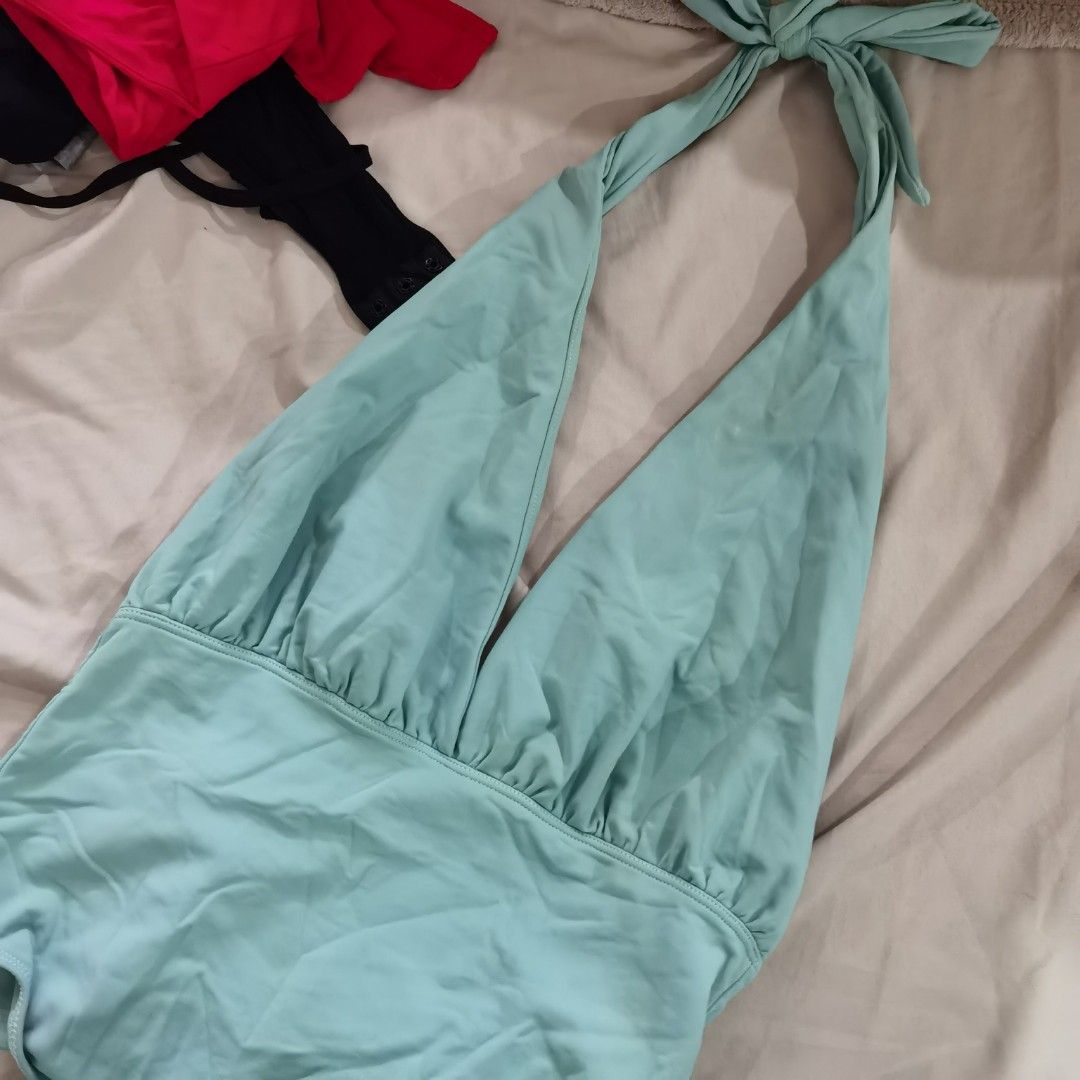 Branded bodysuits (Category: Others Tops) located in Mabalacat. Submitted by thriftte (Listing ID 1308381810, Image 3). Description: Pic 1 medium Pic 2 med to semi large Pic 3 medium Pic 4 small Pic 5 medium to semi large Pic 6 med to large Pic 7 medium.
