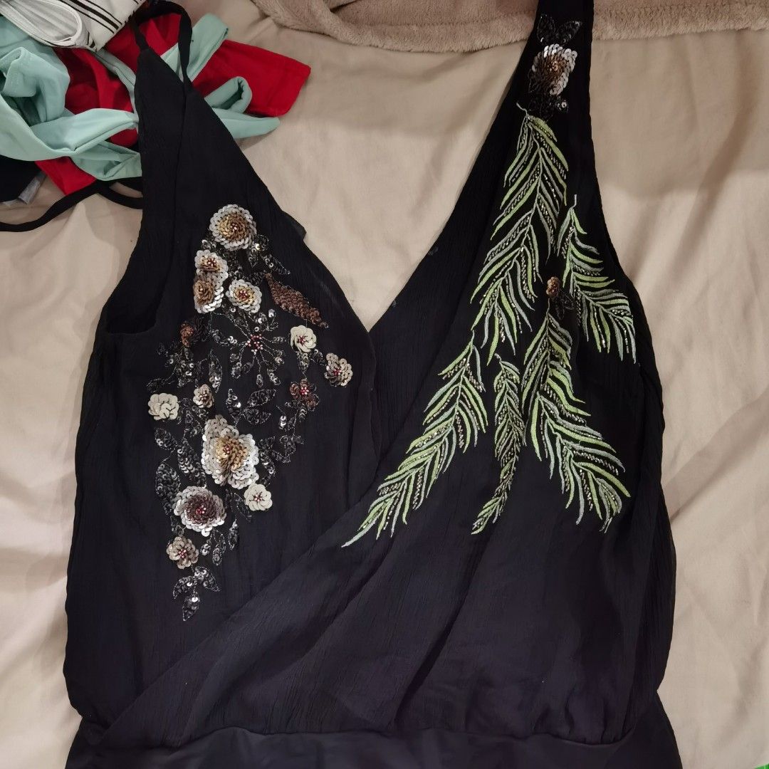 Branded bodysuits (Category: Others Tops) located in Mabalacat. Submitted by thriftte (Listing ID 1308381810, Image 1). Description: Pic 1 medium Pic 2 med to semi large Pic 3 medium Pic 4 small Pic 5 medium to semi large Pic 6 med to large Pic 7 medium.