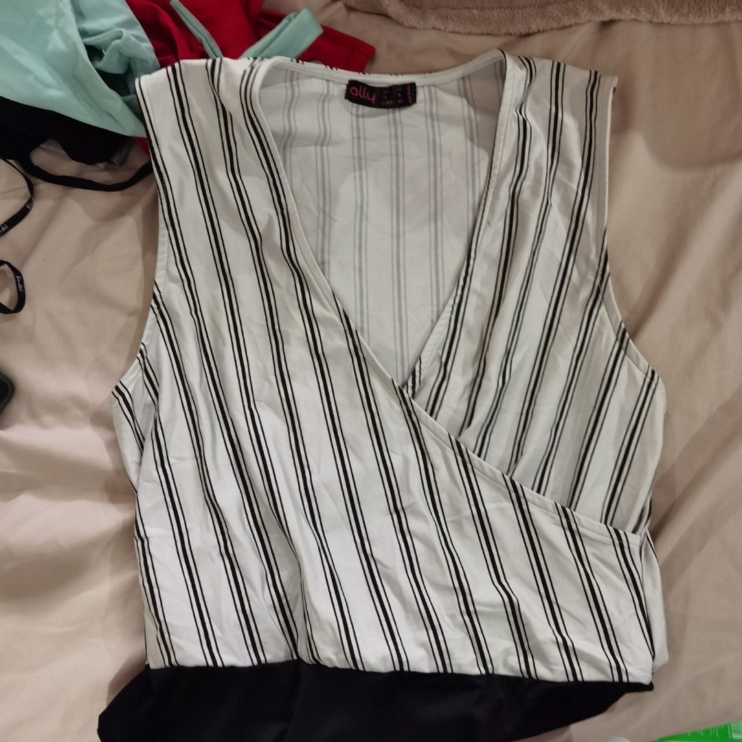 Branded bodysuits (Category: Others Tops) located in Mabalacat. Submitted by thriftte (Listing ID 1308381810, Image 2). Description: Pic 1 medium Pic 2 med to semi large Pic 3 medium Pic 4 small Pic 5 medium to semi large Pic 6 med to large Pic 7 medium.