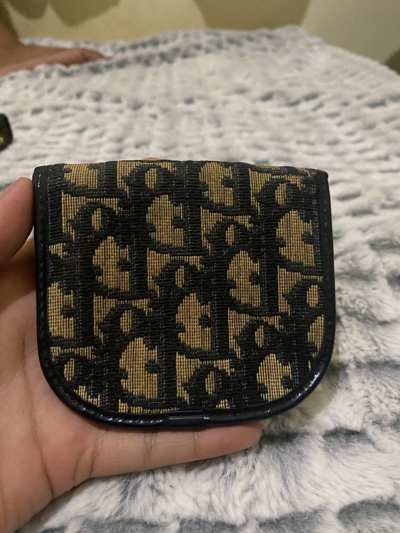 Christian Dior Coin Purse (Category: Luxury Bags & Wallets) located in Caloocan City. Submitted by graciabanana (Listing ID 1308450229, Image 2). Description: Dior coinpurse From Japn 💯 percent original.