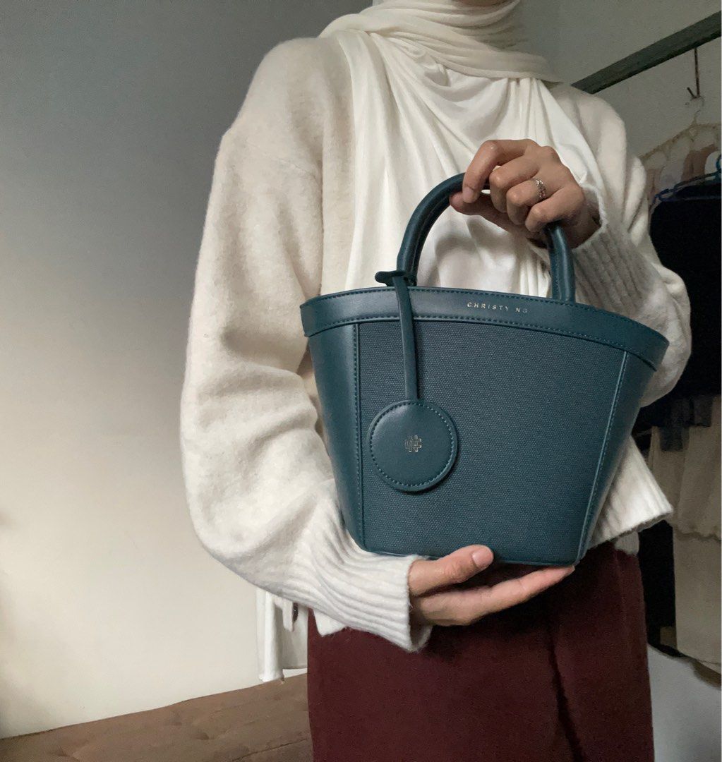 Christy Ng Alani Top Handle Bag, Women's Fashion, Bags & Wallets, Cross-body Bags on Carousell