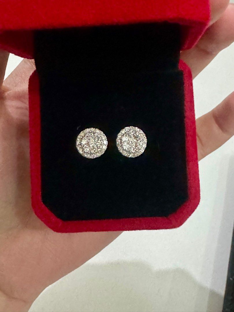 Cookie Diamond Earrings (Category: Earrings) located in Manila. Submitted by randomxdump (Listing ID 1308470411, Image 1). Description: Cookie earrings 3ct face SI clarity GHI color 18K white gold 0.4 0.4 DIA 1.376 grams With Certificate RFS: Upgrade SF not included Payment thru BPI only.