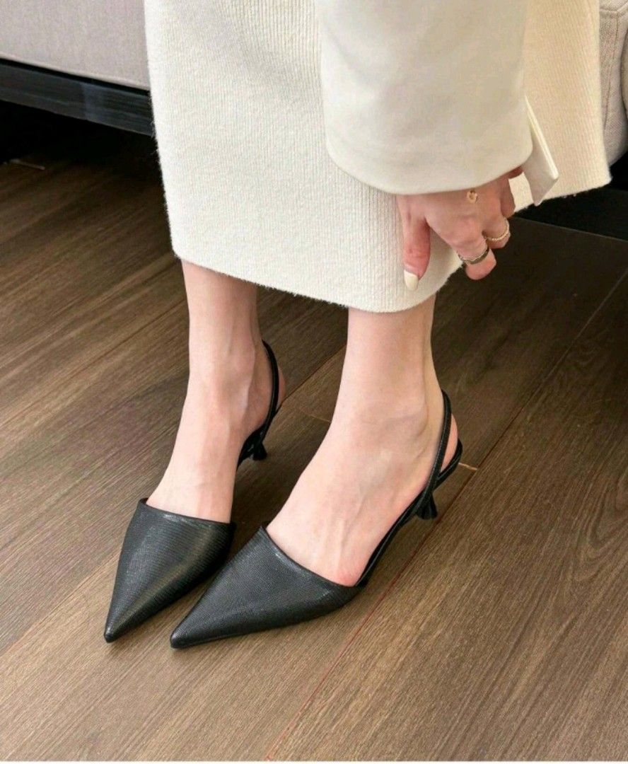 French style pointed shoes (Category: Heels) located in Quezon City. Submitted by trace.abella (Listing ID 1308343761, Image 1). Description: Brand new with box and dust bag. Bought the wrong size. Size 36 but can fit 37 to 38.