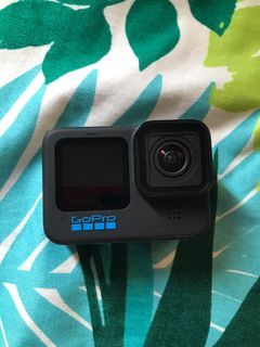 GoPro11 with 3 enduro batteries, cables and box all original