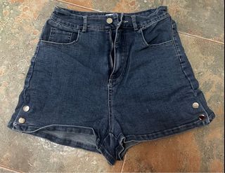 (Category: ) located in . Submitted by plaininstantoats (Listing ID 1308395896, Image 1). Description: .