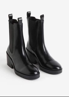 H&M Chelsea Heeled Boots
