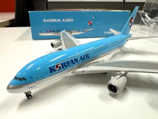 1:400 Scale Pushback truck GSE, Jetway for plane model. 3D printed ...