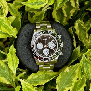 (Category: ) located in . Submitted by jantzen.watches (Listing ID 1308397968, Image 1). Description: .