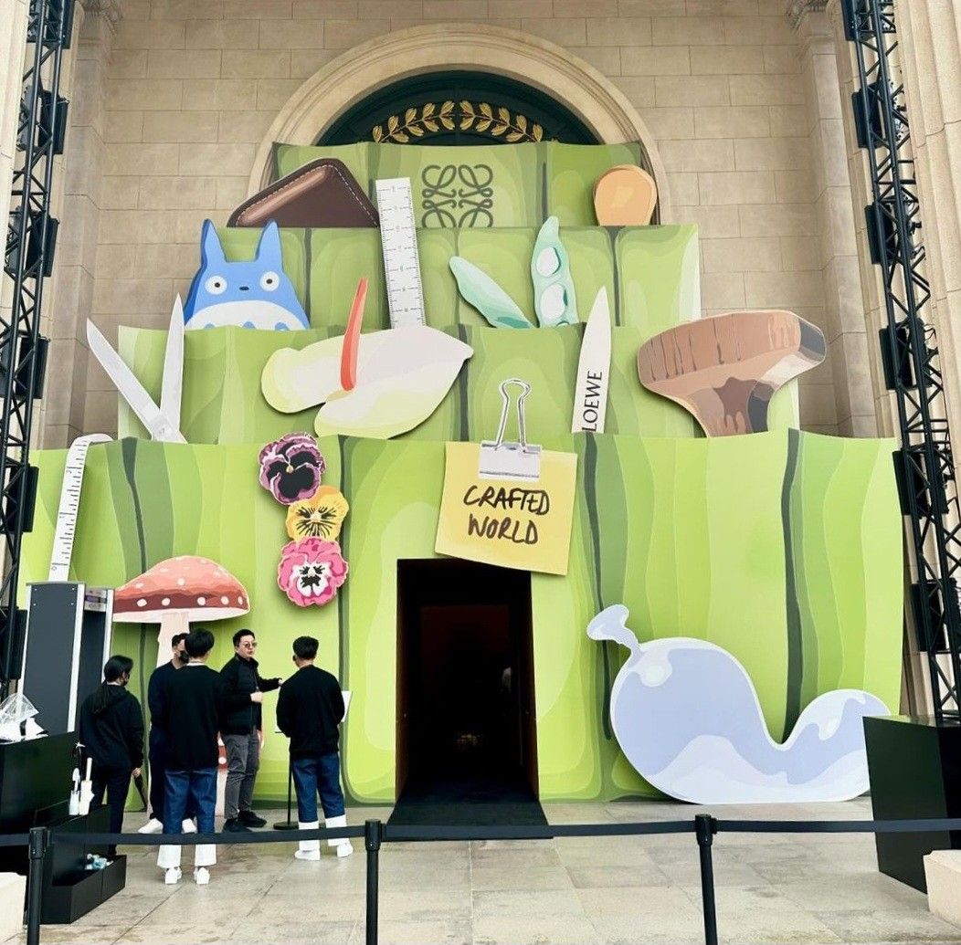 LOEWE x Crafted World Exhibition Gift Shop Tote Bag - With Studio