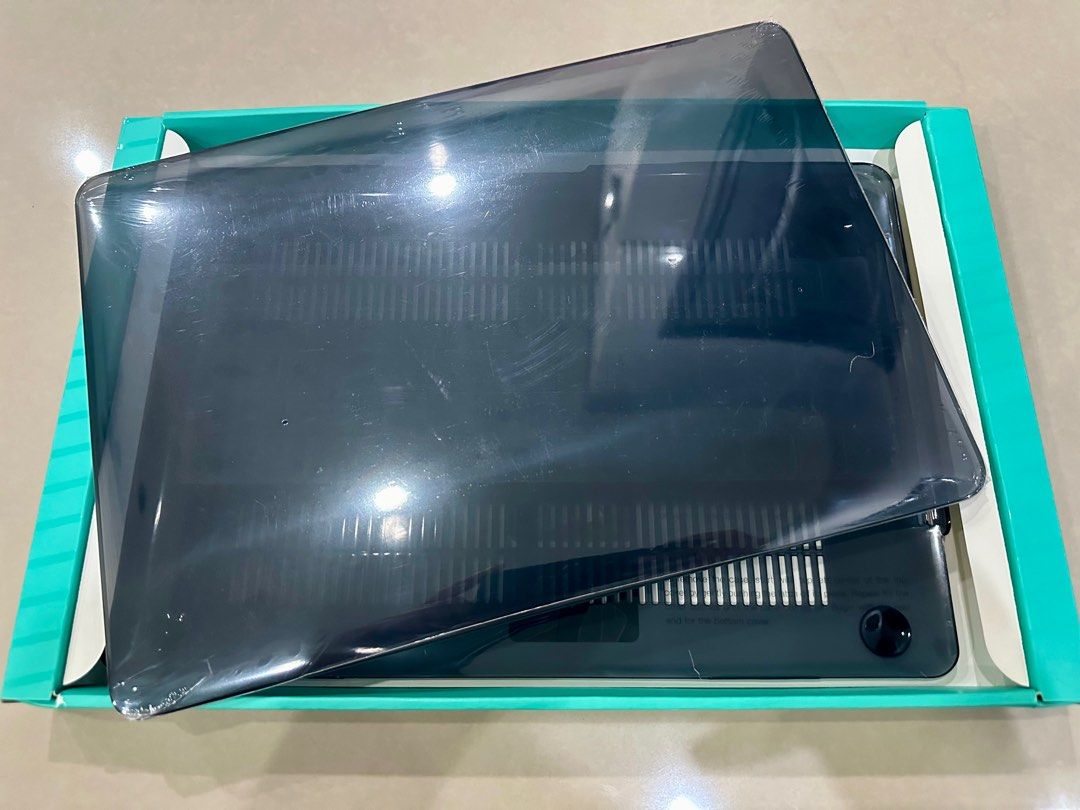 Macmosphere HardShell Case (Category: Other Accessories) located in Kuala Lumpur. Submitted by mckahat2000 (Listing ID 1308318860, Image 3). Description: For MacBook Pro 13-Inch, Early 2015 (A1502) Brand new and hasn’t use. Bought wrong size..