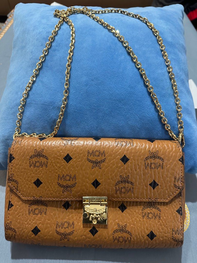MCM Cross Body Chain bag