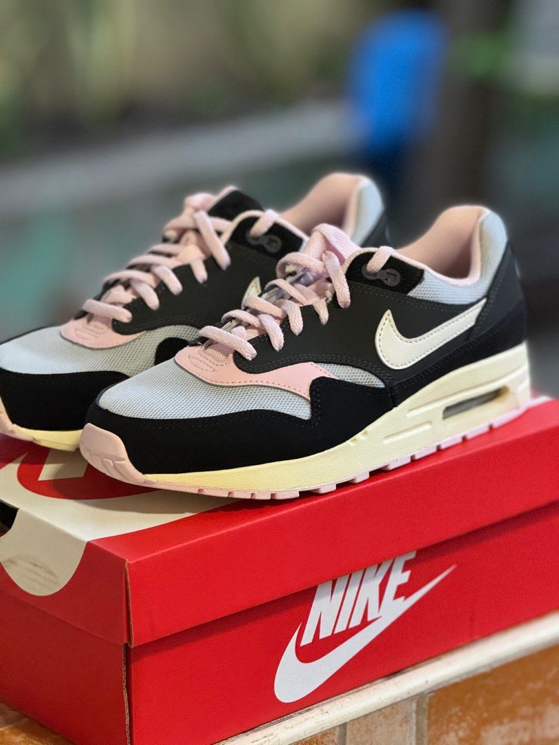 Nike Air Max 1 GS US Women sizes 6.5 7 7.5 and 8.5 Women s Fashion Footwear Sneakers on Carousell