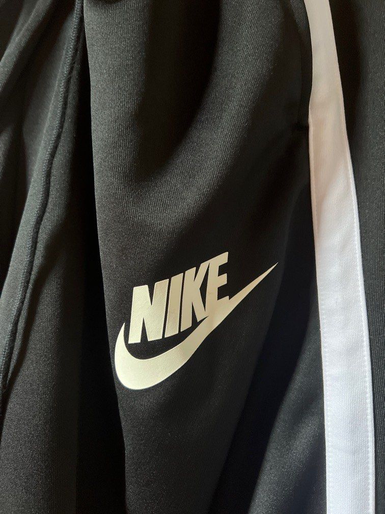 Nike Track Pants (Category: Activewear) located in Baguio. Submitted by thriftcrate2021 (Listing ID 1308384886, Image 2). Description: Nike Track Pants Red Tag Size: 2xl Fits: 38-42 Condition: like new Price: 1050+sf.