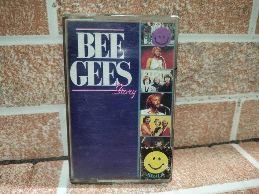Nintendo switch Bee Gees Story (Category: Earphones) located in Caloocan City. Submitted by jbfuenzalida27 (Listing ID 1308410990, Image 1). Description: Cassette tape original Bee gees story Price: 250 Meetup: c3 caloocan or pick up.