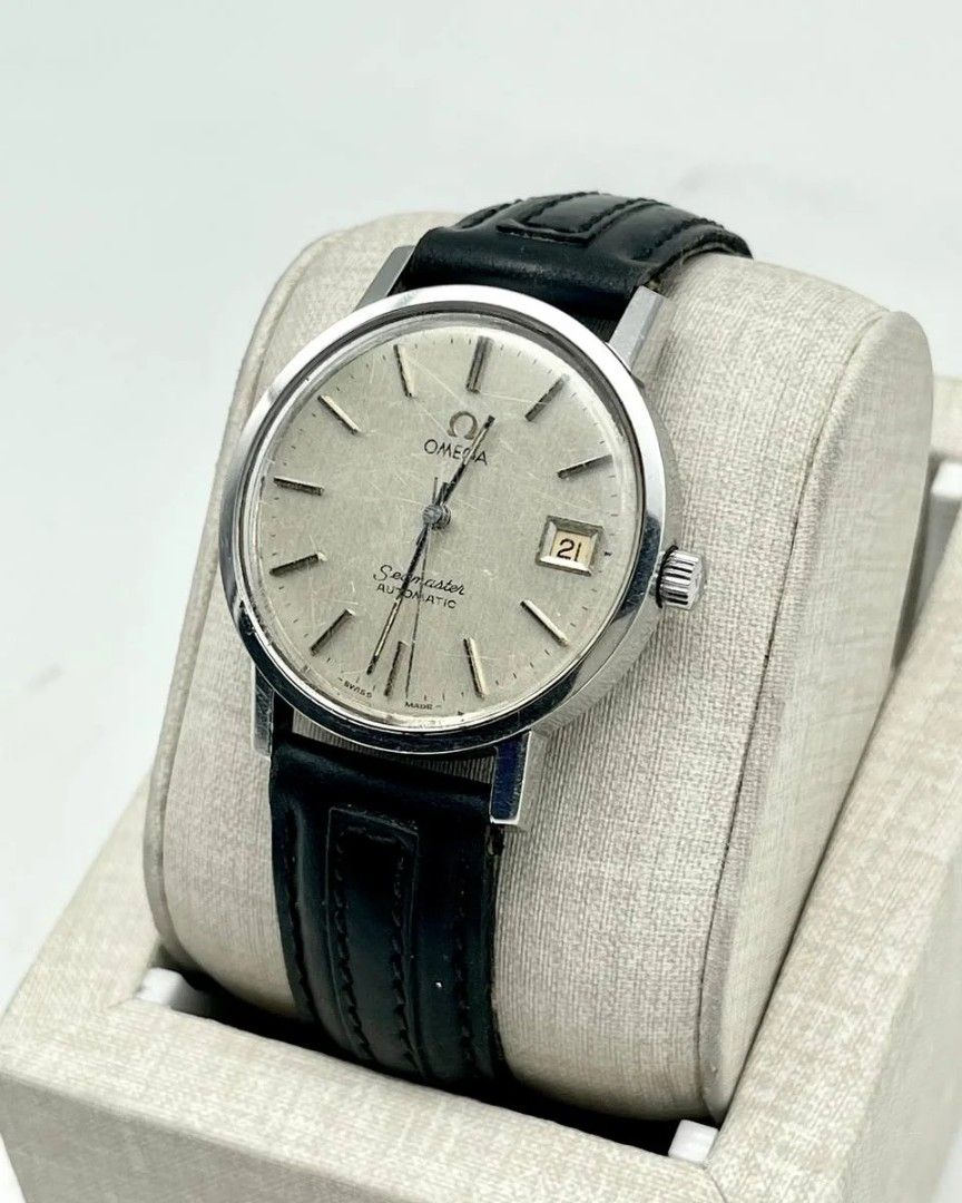 Omega Seamaster Date Silver Dial Leather Strap (Category: Luxury Watches) located in Manila. Submitted by _classicwatchcollection (Listing ID 1308362263, Image 2). Description: FS: Omega Seamaster Date Silver Dial Leather Strap Php: 40,000 Condition: 9/10 (Goodworking) Movement: Automatic Case size: 35mm Swiss Made Unit only. Pm or Contact 09063027061 for inquiries..