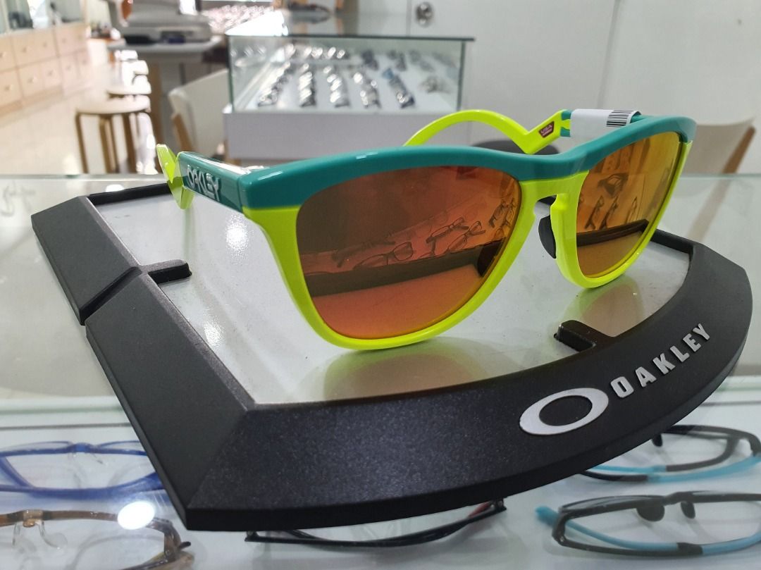 ORIGINAL Oakley Frogskins Hybrid OO9289 02 CELESTE TENNIS BALL YELLOW