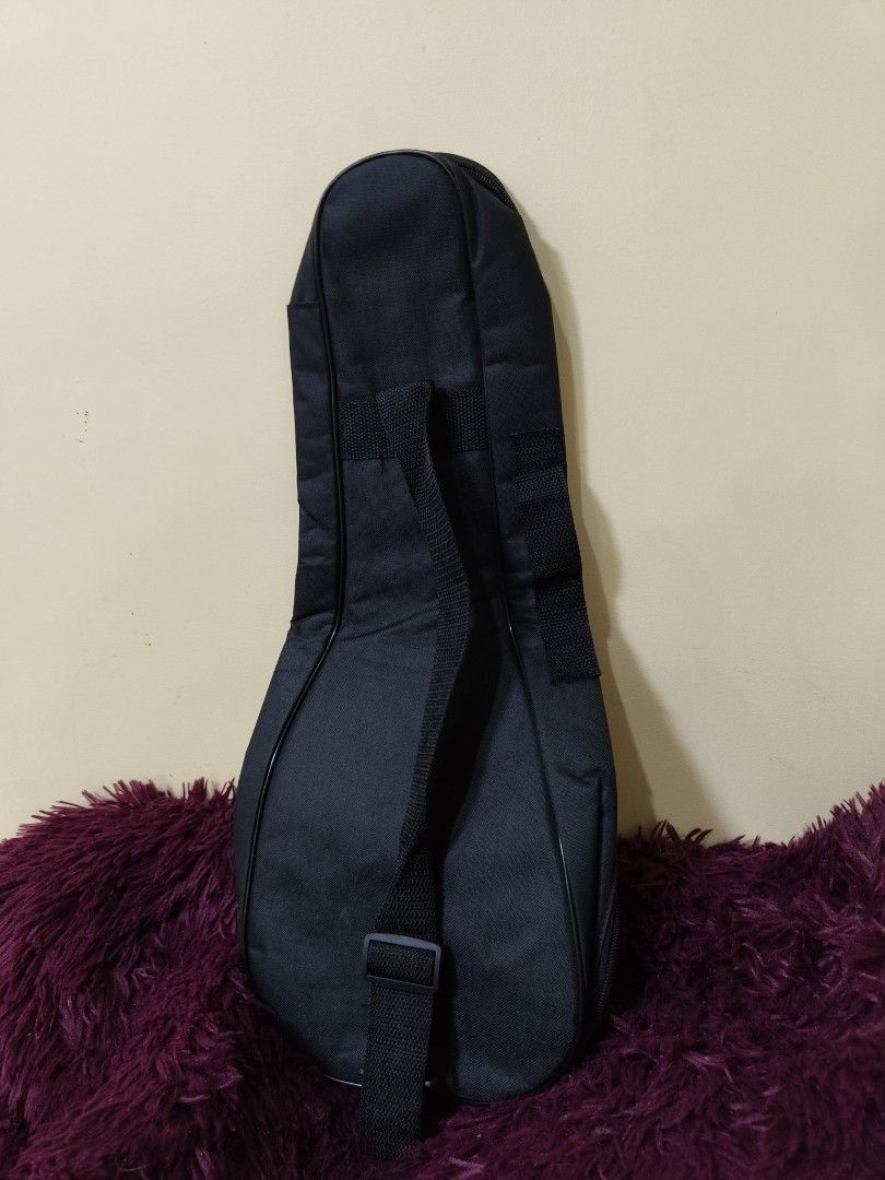 Padded Ukulele Bag (Category: Camera Bags & Carriers) located in Tarlac. Submitted by relovedph_02 (Listing ID 1308451607, Image 2). Description: .