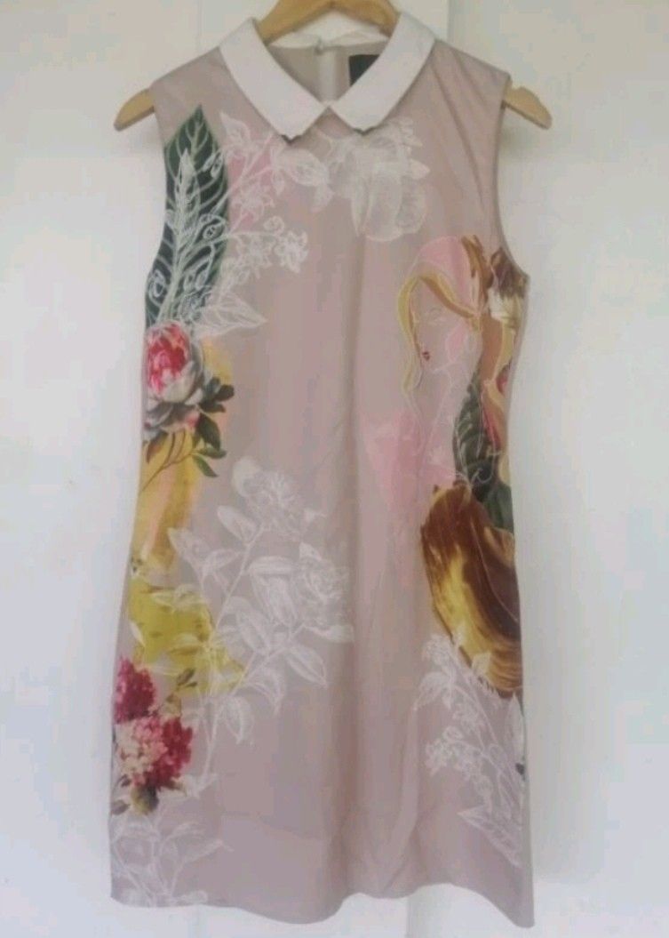 Plains and prints dress (Category: Dresses) located in Cabanatuan. Submitted by misshell26 (Listing ID 1308321398, Image 1). Description: No flaws.