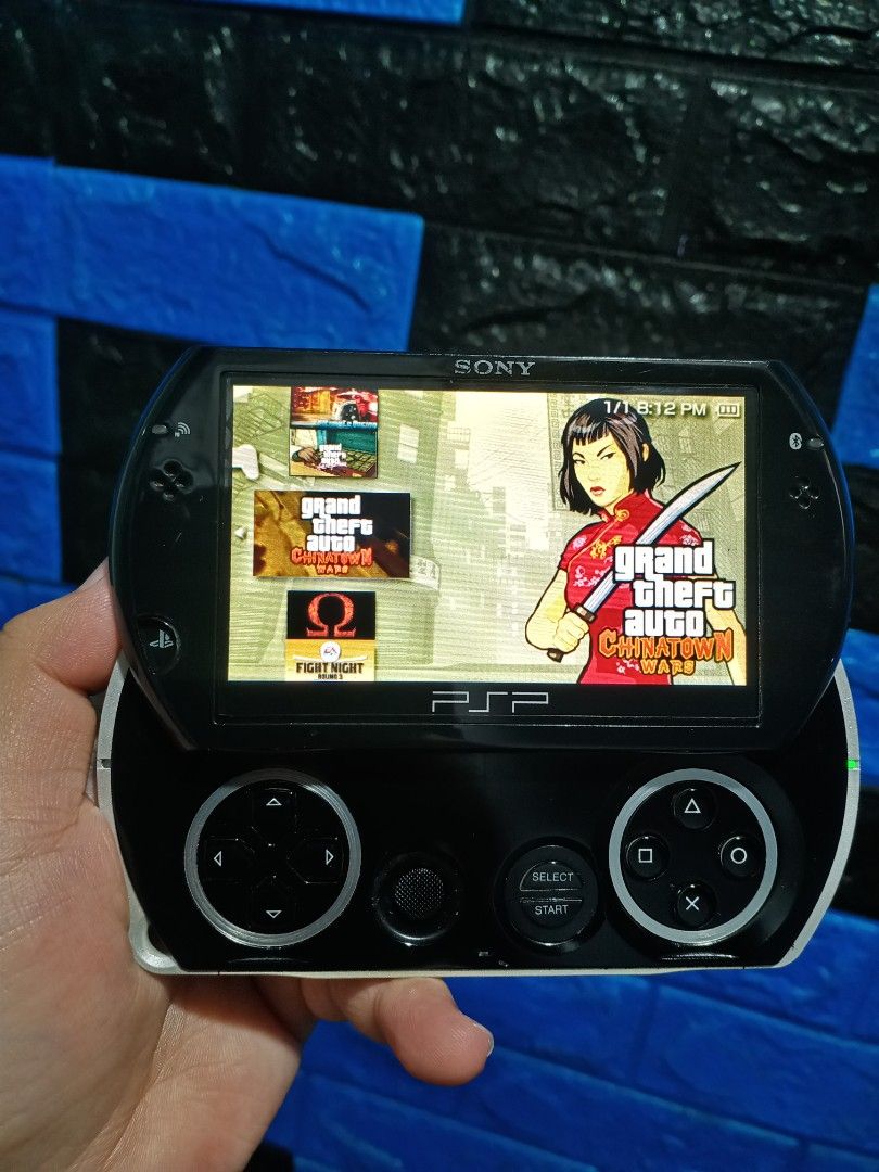 PSP GO 16gb 34 Games 🌺 ( JAILBREAK ), Video Gaming, Video Game Consoles,  PlayStation on Carousell