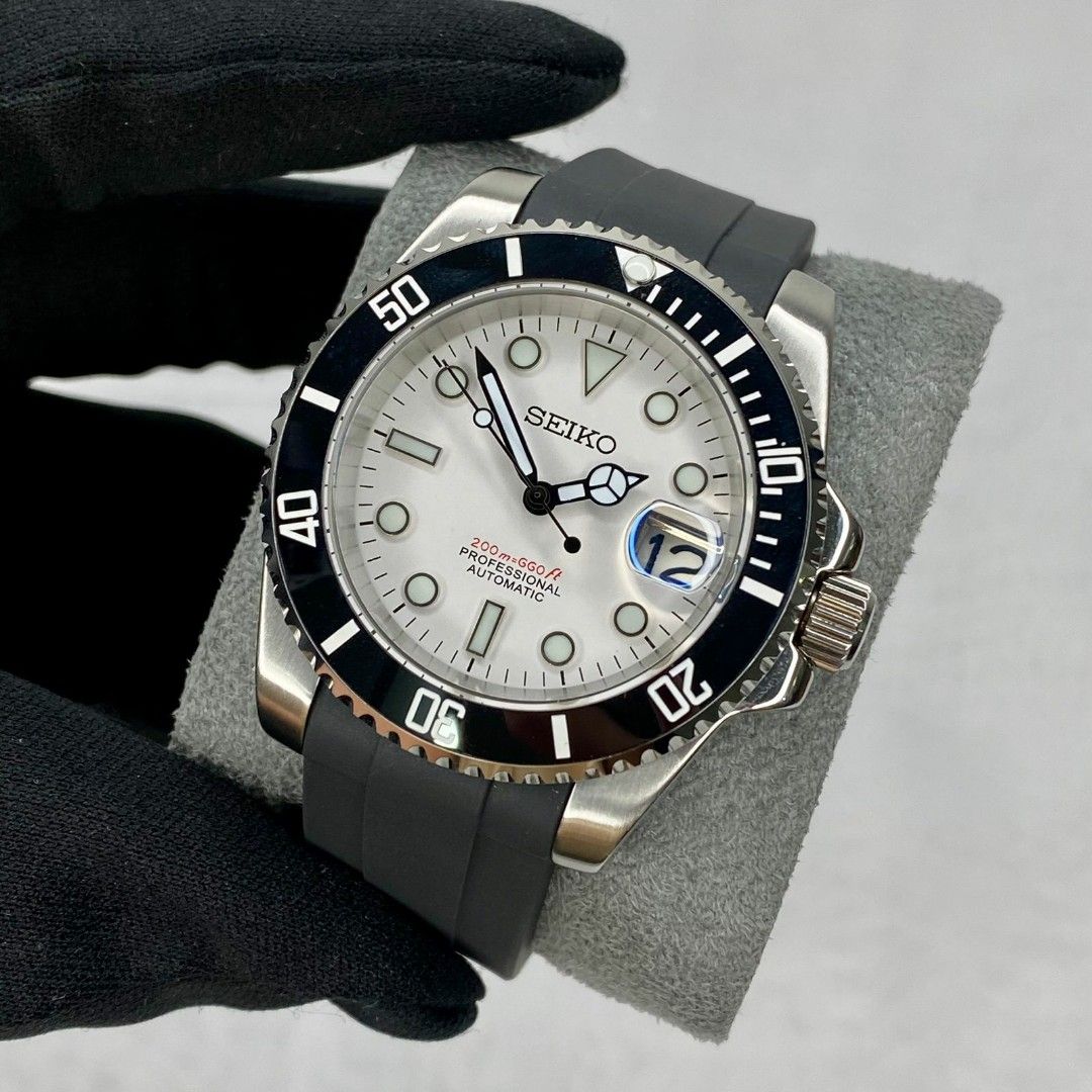 Seiko mods submariner master black ceramic bezel nh35 automatic white dial  rubber strap